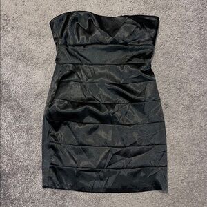 Elegant Black Strapless Dress